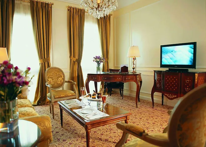 Two-Bedroom King Suite